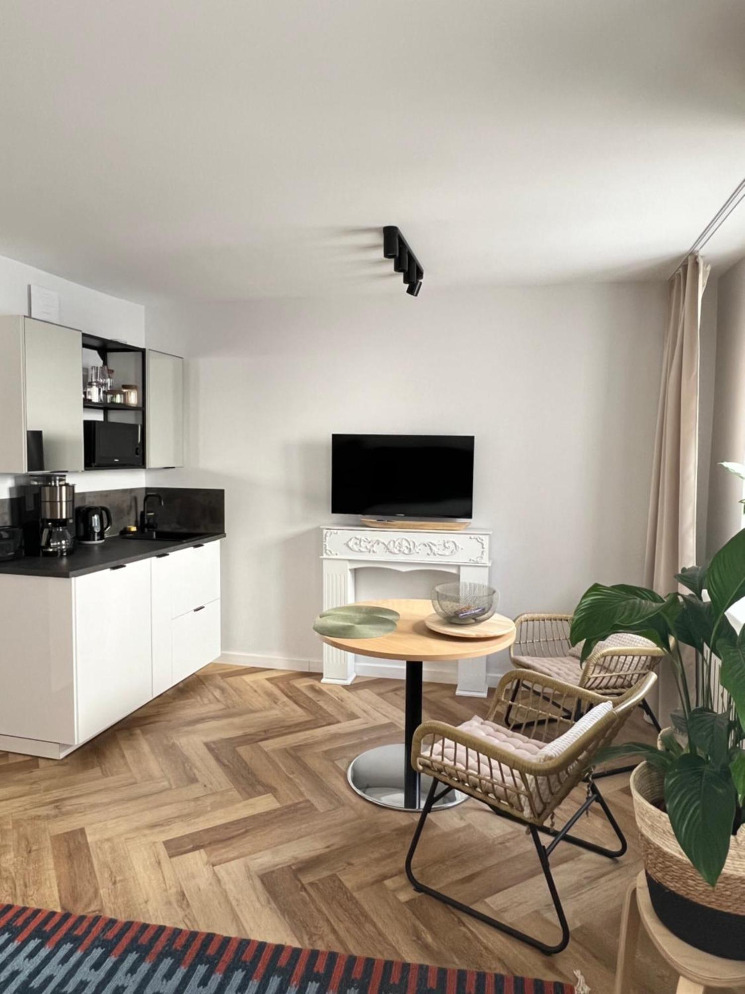 Tandem In Old Town - 24h Self Check-in Apartament *